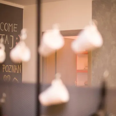 Sleepway - Red Metro Apartment *