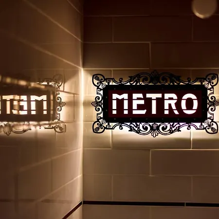 Sleepway - Red Metro Apartment Posen