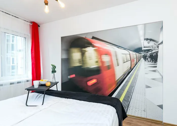 Sleepway - Red Metro